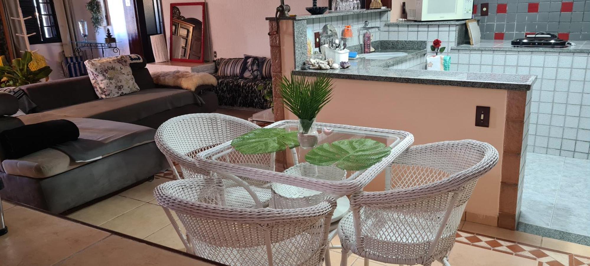 Guest house Red Rose Cabo Frio